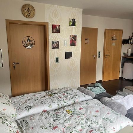 Gaestezimmer In Ratingen Bei Duesseldorf Mit Einem Hauch Luxus Ngoại thất bức ảnh