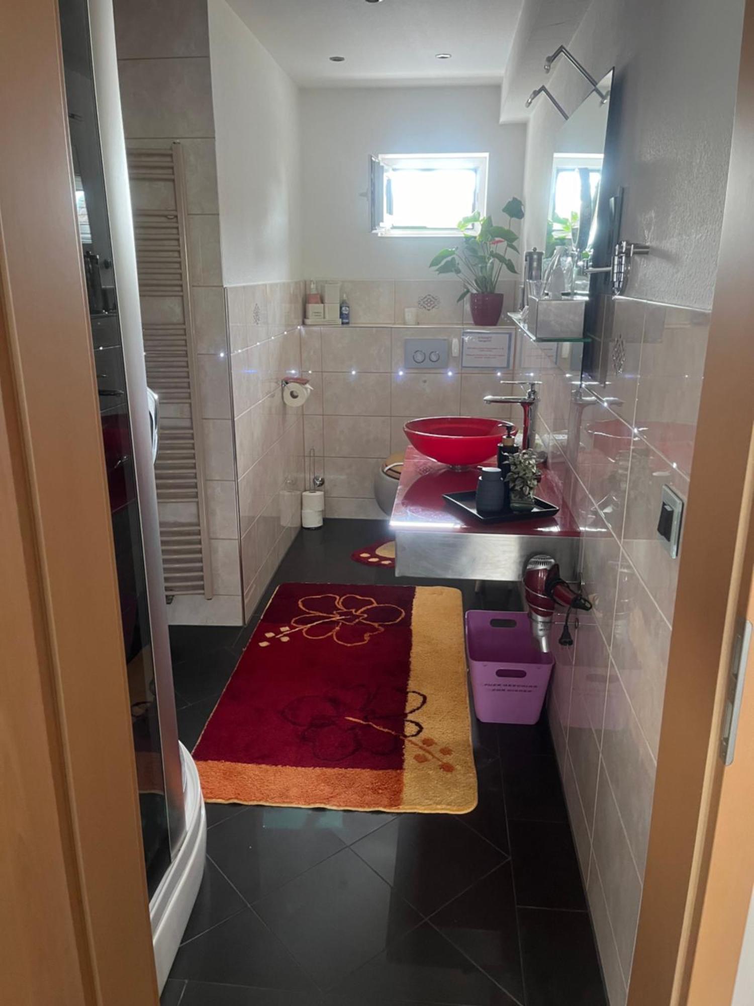 Gaestezimmer In Ratingen Bei Duesseldorf Mit Einem Hauch Luxus Ngoại thất bức ảnh
